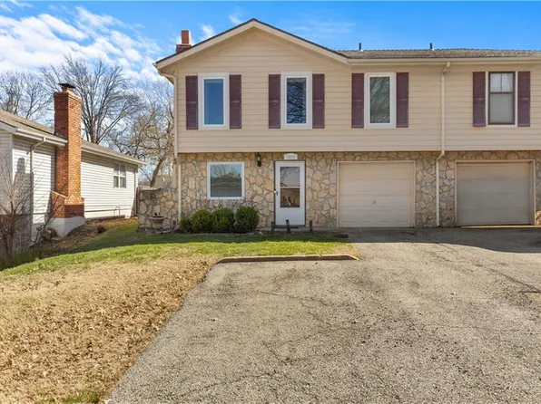 7629 Monrovia St, Lenexa, KS 66216