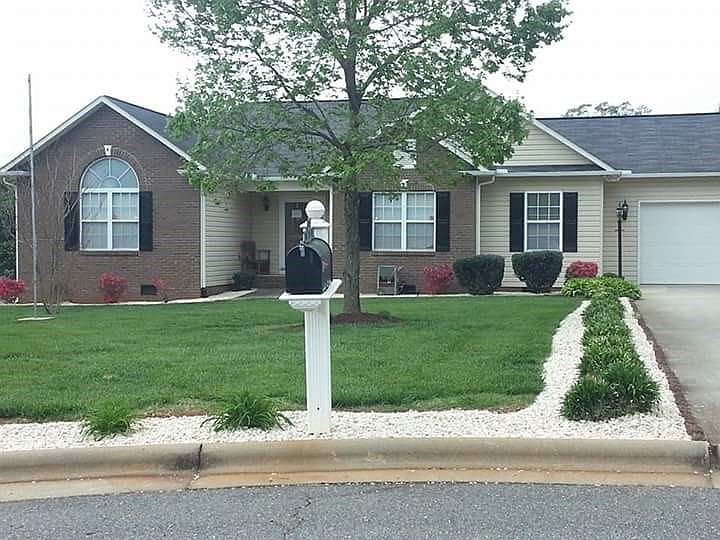 1st image of 2749 Sterling Ct