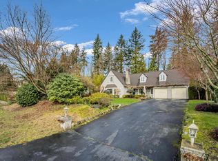 539 Newcroft Pl, West Vancouver, BC V7T 1W9