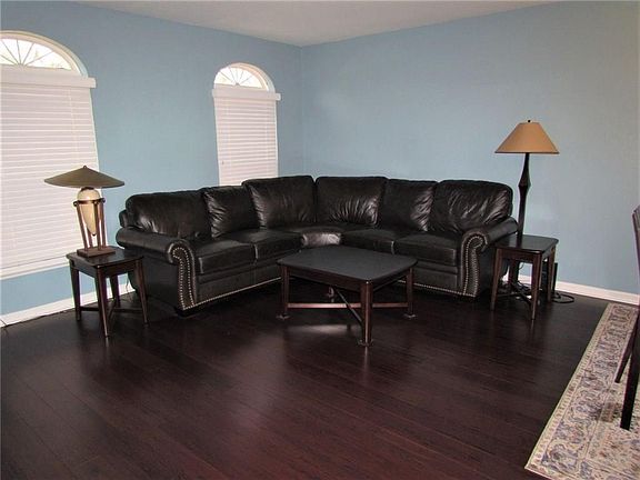 3rd image of 3066 Armory Dr