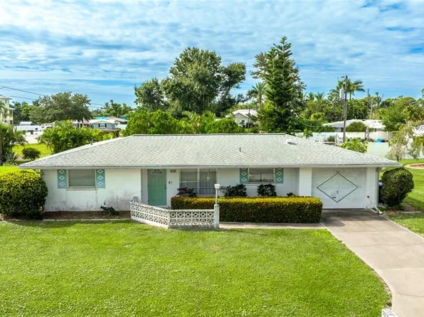 519 Acacia Ln, Nokomis, FL 34275