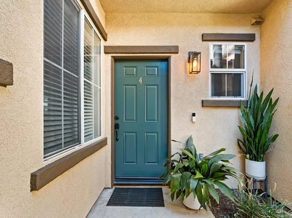 625 Sumner Way Unit 4, Oceanside, CA 92058