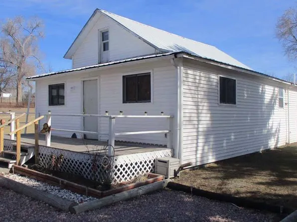 121 N Maverick St, Gordon, NE 69343