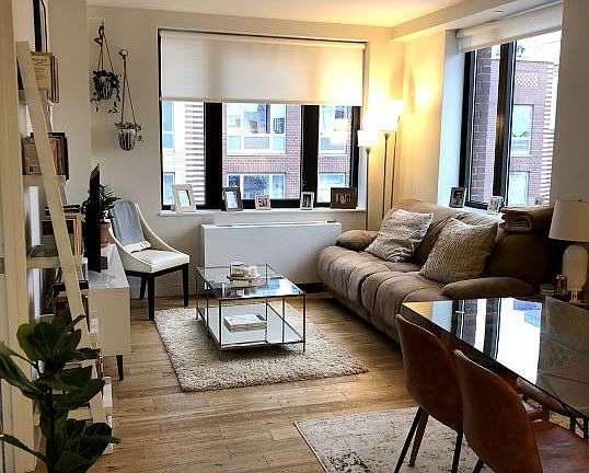 4th image of 55 N 5th St APT W610