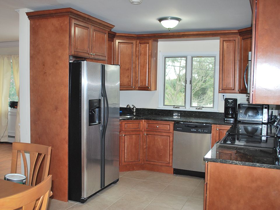 1st image of 39 Willow Rd
