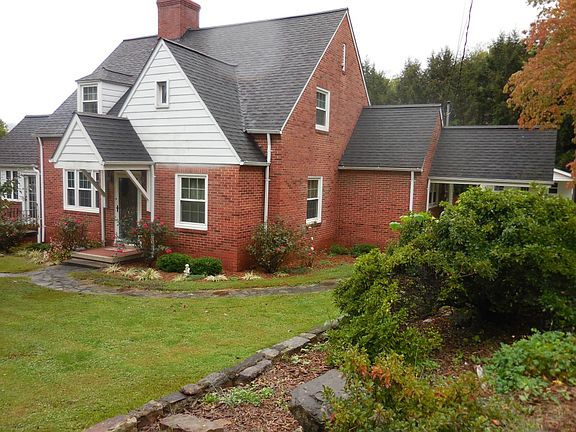 5th image of 318 Cedar St
