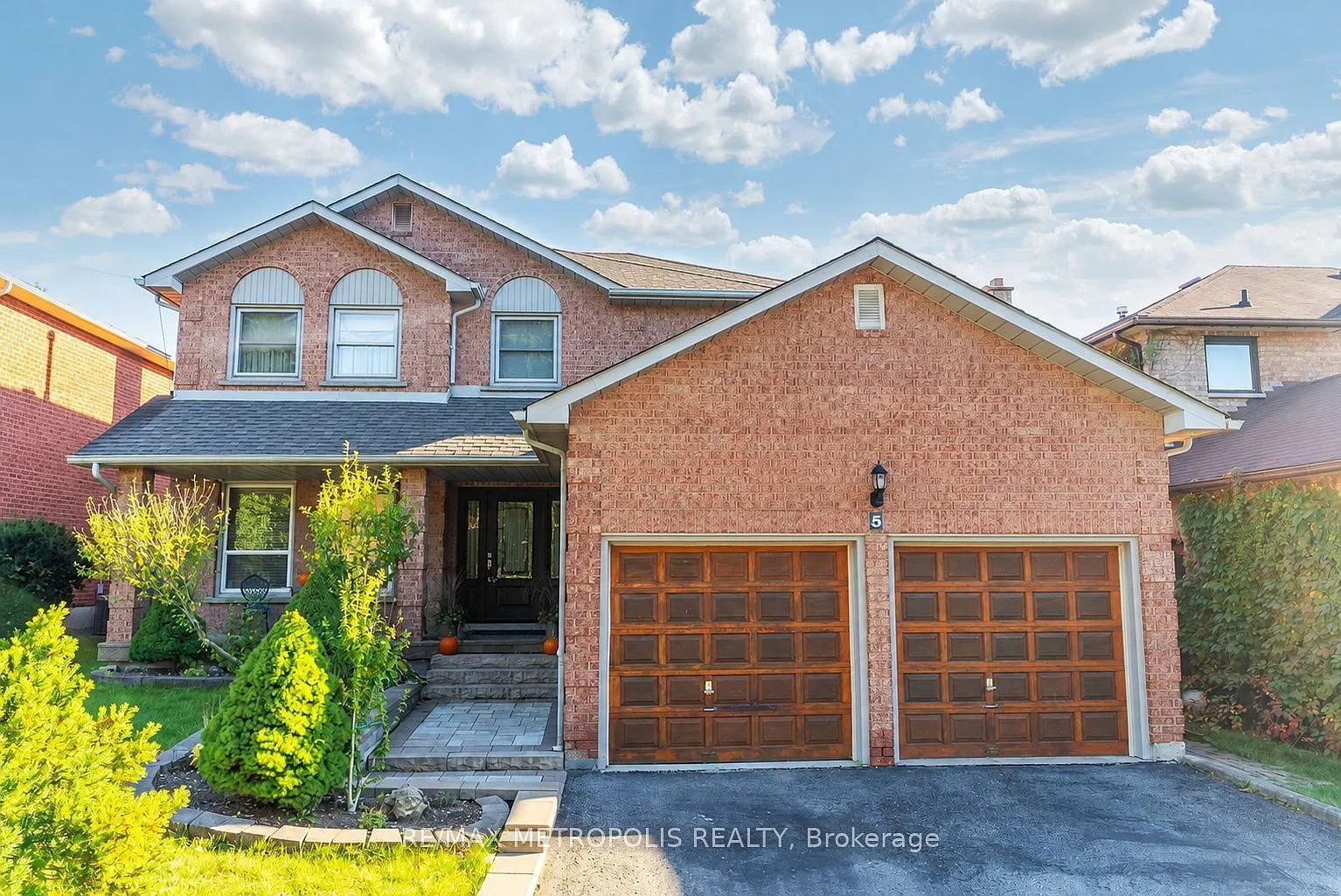 2 bed, $1,800 — Photo 1