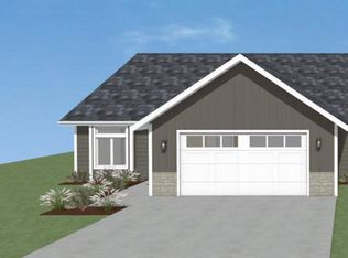 821 4th Ave NW, Waukon, IA 52172