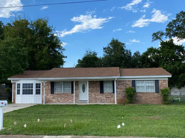 29 North St, Mary Esther, FL 32569
