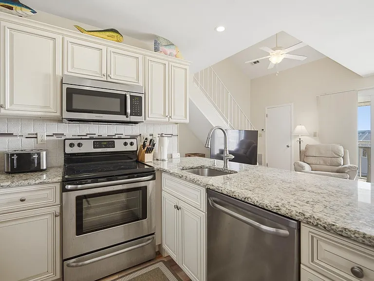 501 E Brigantine Ave #307 — Photo 6