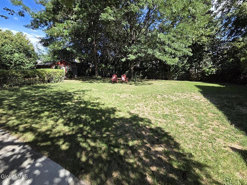 5th image of 218 Mariaville Road