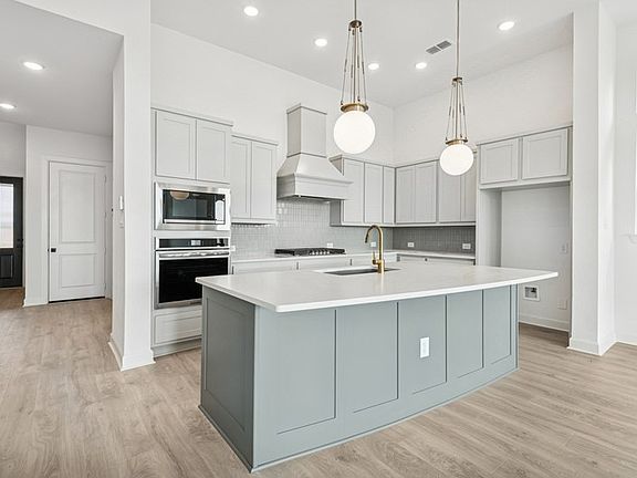 The Carolcrest - Kitchen