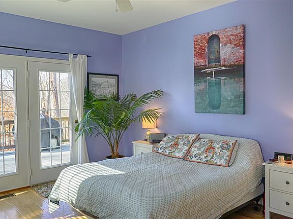 5th image of 375 Beechwood Dr