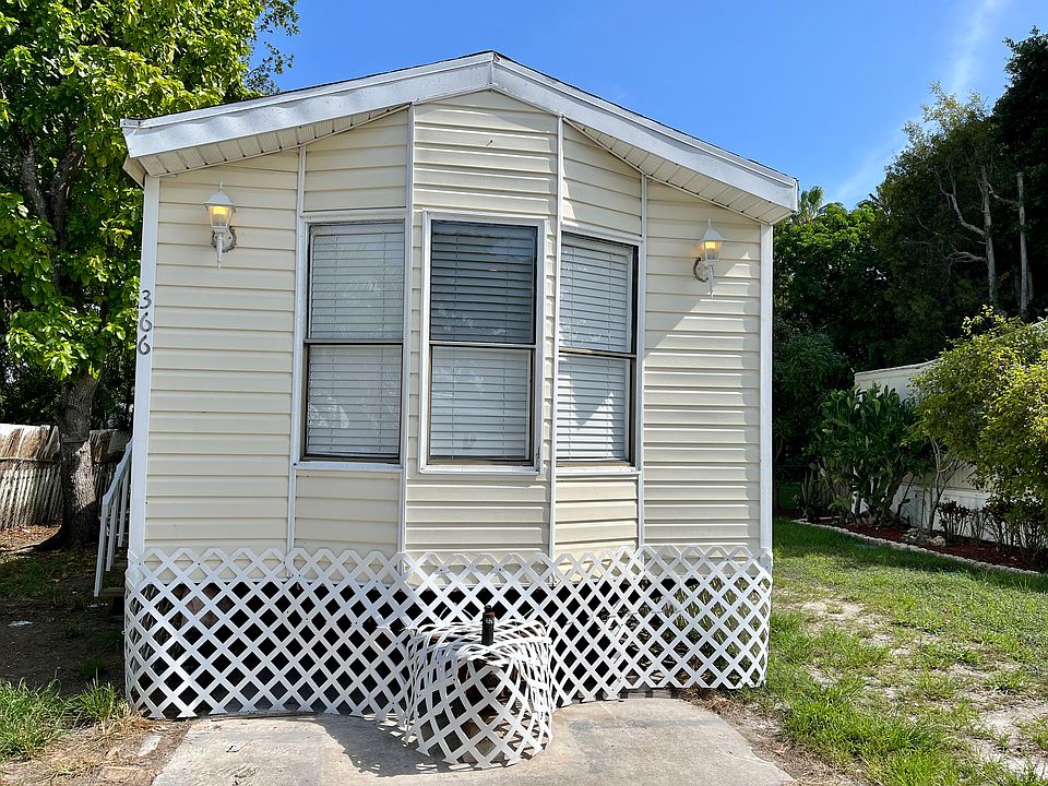 1st image of 4633 SW 73rd Ave #9