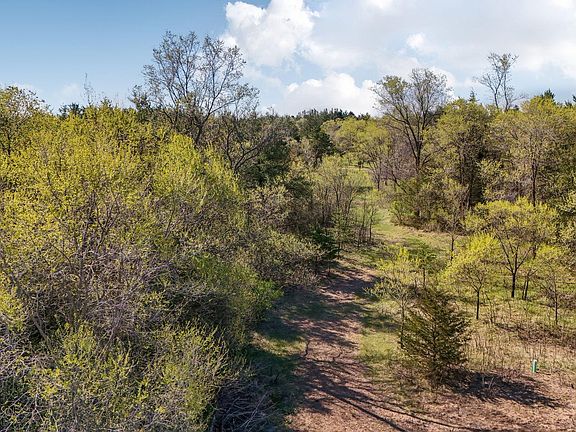 4th image of 4777 Pine Point Rd