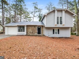 411 Mary Erna Dr, Fairburn, GA 30213
