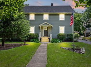 1018 Dekalb Ave, Sycamore, IL 60178