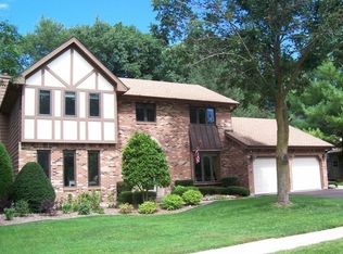 675 Asbury Ct, Antioch, IL