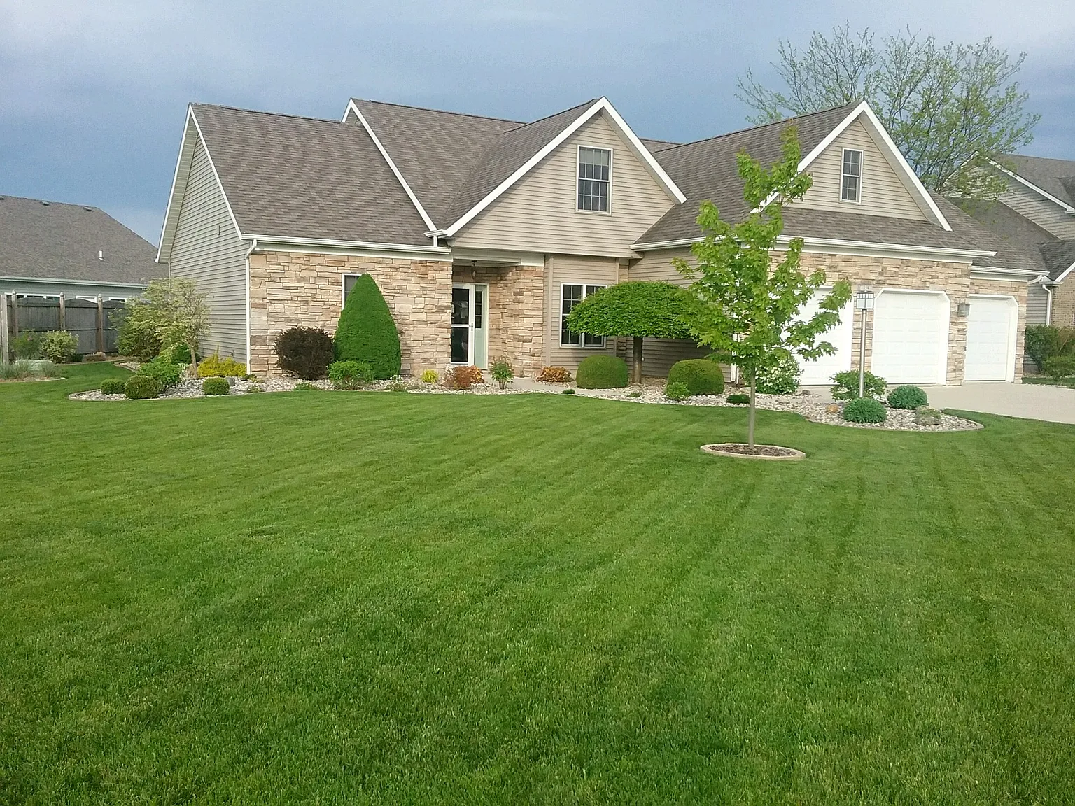 359 S Eagle Glen Trl photo 1