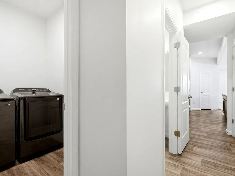 6029 Bluecrest Dr — Photo 29