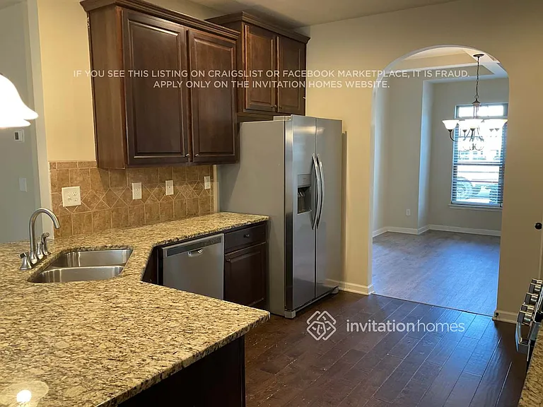 4373 Grove Lake St — Photo 6