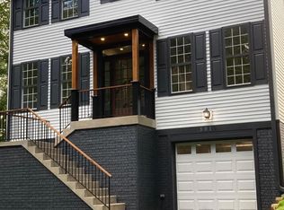 8010 Valley St, Silver Spring, MD 20910