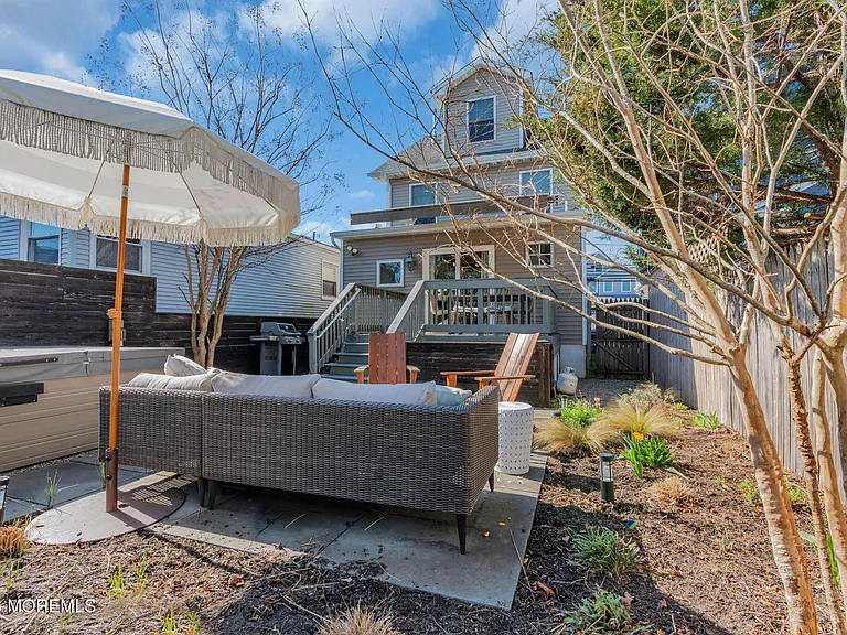 510 Lareine Ave — Photo 34