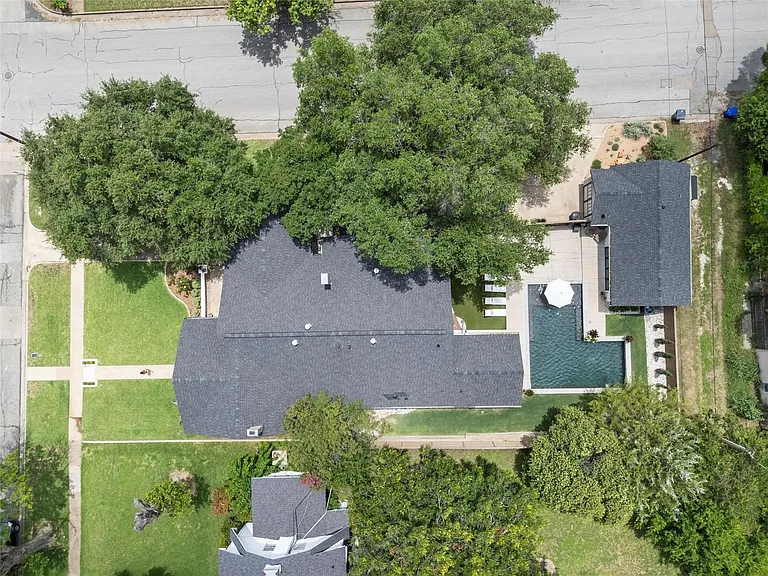 2925 Sanger Ave — Photo 39