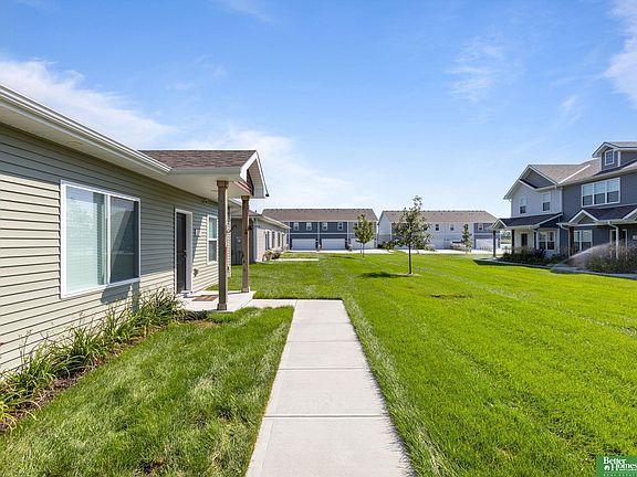 4th image of 2127 N Aaron Way