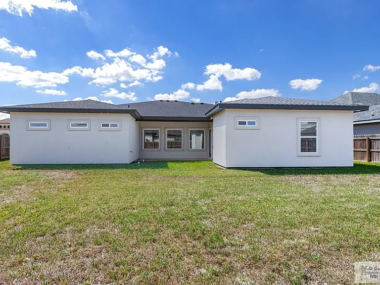 7283 Rain Forest Dr — Photo 37