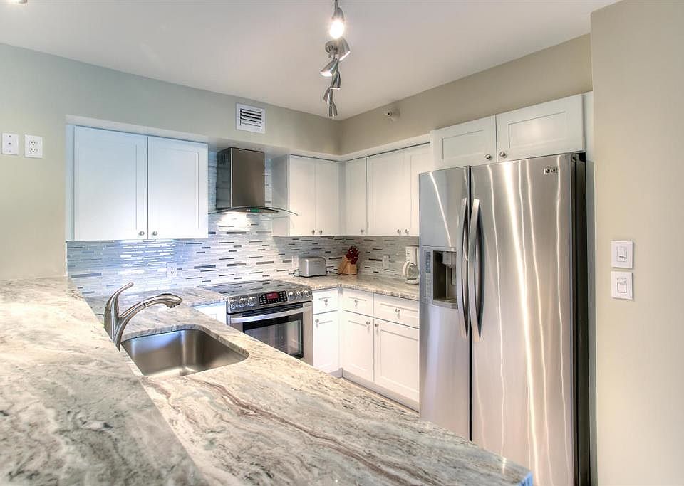 beautiful custom kitchen