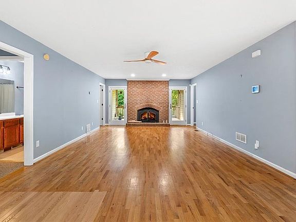 4th image of 65 Wynfield Dr