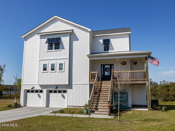 124 Tidal Bluffs Court, Peletier, NC 28584
