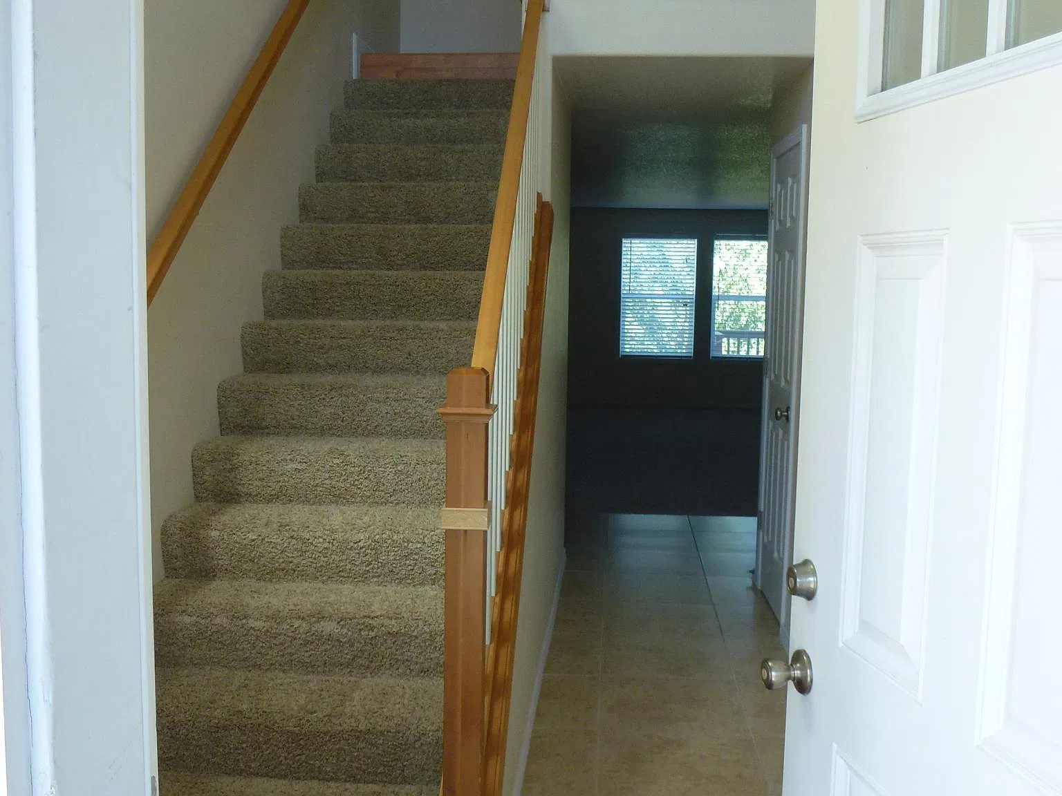 4 bed, 2.5 bath, 2132 sqft, $2,400 — Photo 4