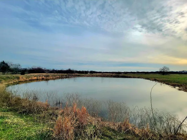 7897 County Road 3223, Lone Oak, TX 75453