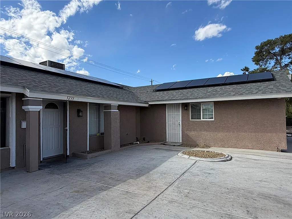 4 bed, 4.0 bath, 1788 sqft, $2,950 — Photo 4