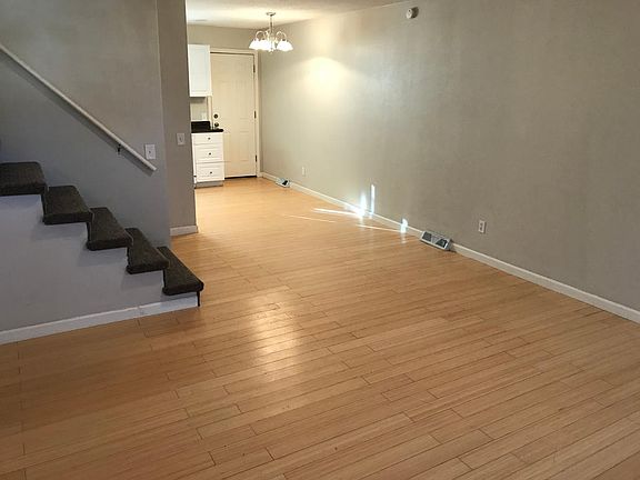 Spacious living room with lots of light