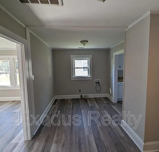 507 Midland Ave — Photo 5