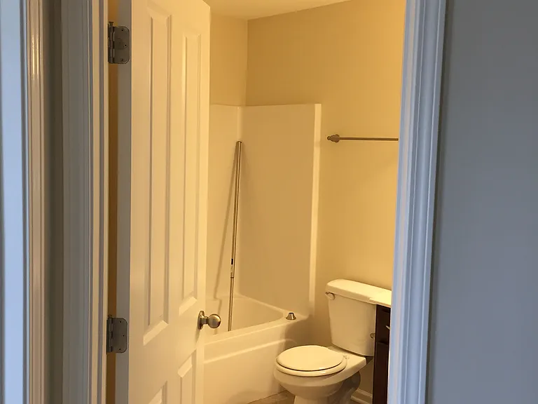 302 Oldbury Ln — Photo 5