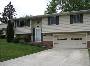 2788 Nottingham Dr, Parma, OH