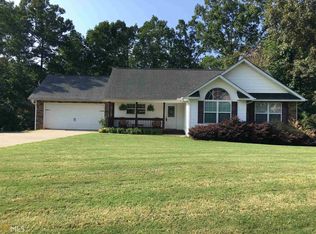 566 Applewood Ct, Clarkesville, GA 30523