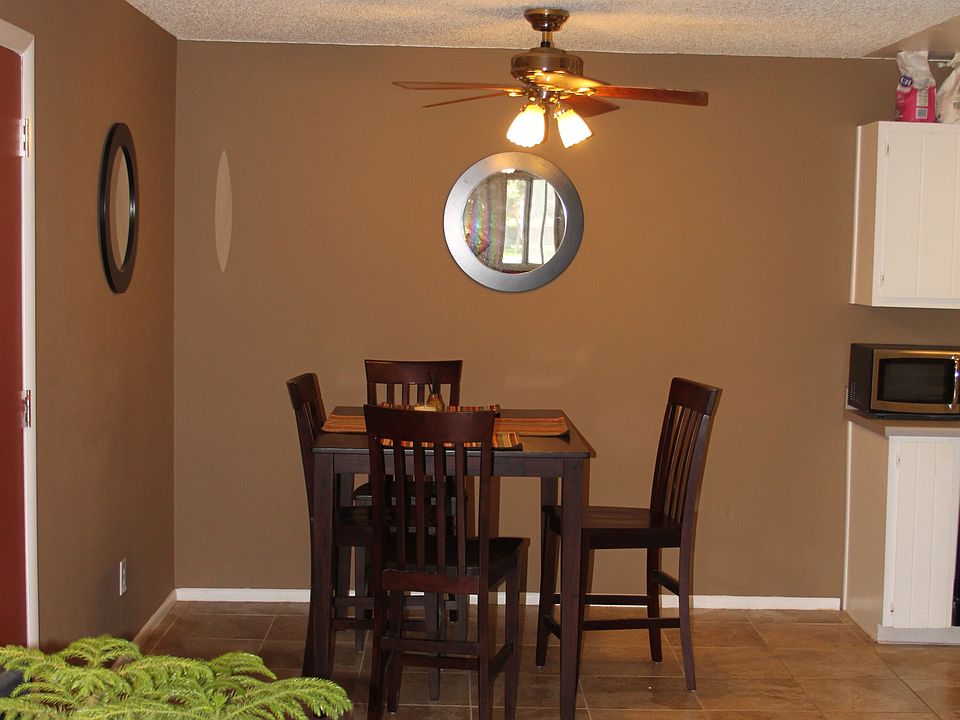 Tiled Dining Area