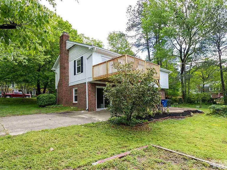 8205 Kestrel Dr — Photo 22