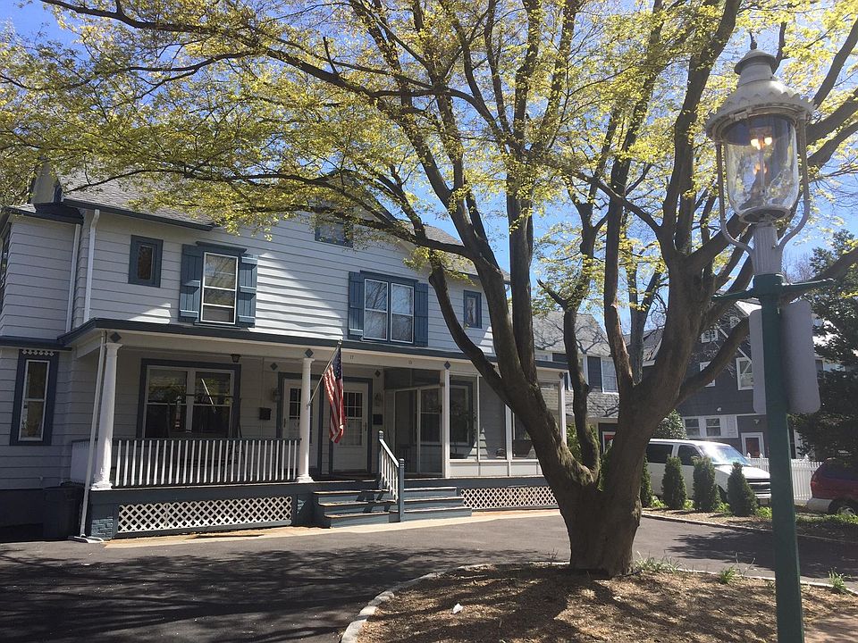 1st image of 17 Sherman Ave #17
