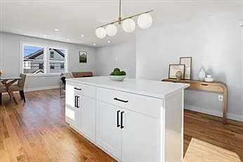 322-324 Pearl St #2 — Photo 5