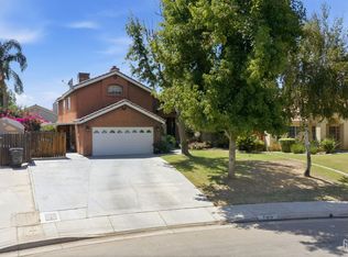 705 Sand Creek Dr, Bakersfield, CA 93312