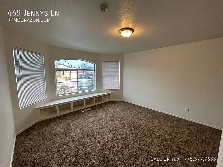 469 Jennys Ln — Photo 7
