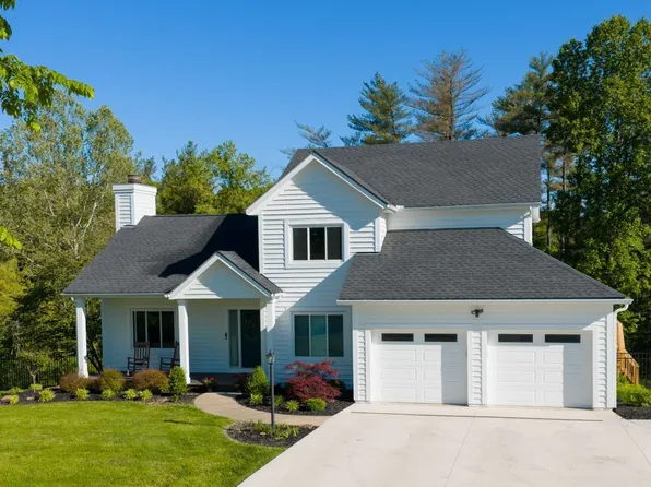 8047 Lavelle Rd, Athens, OH 45701