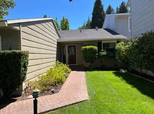 1 Baltusrol St, Moraga, CA