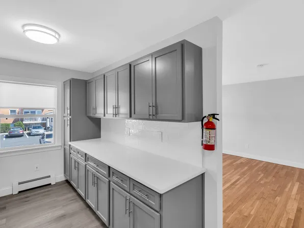 Sunrise Village, 145 Jerome St #Ffd7c41b0, Roselle Park, NJ 07204